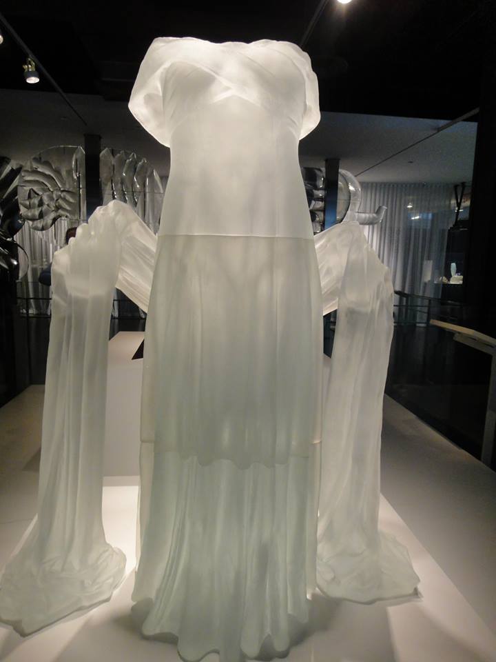 white dress sculpture
