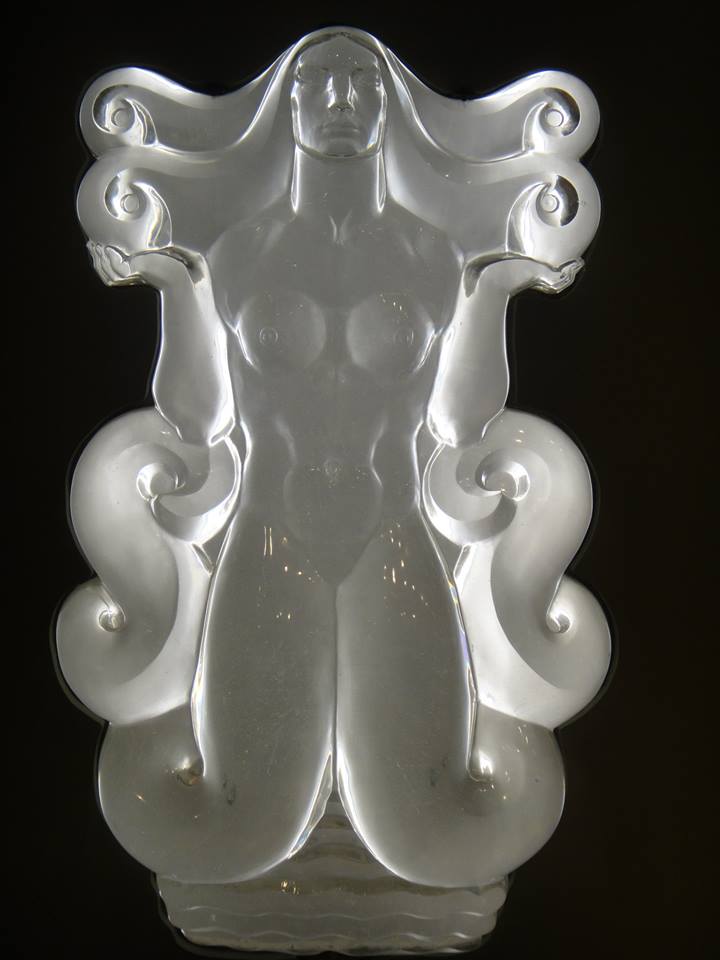 white sculpture
